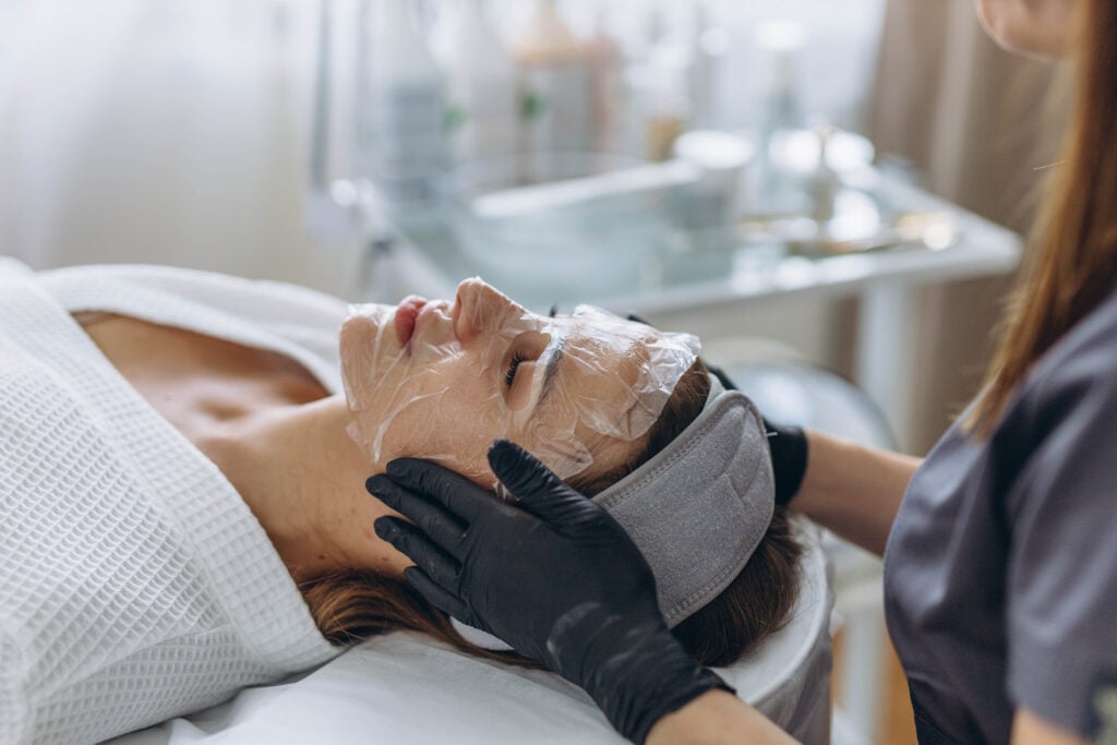 UMI Ultimate Rejuvenation Facial 90 Min