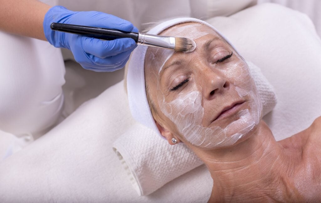 UMI Age Defying Facial 90 Min